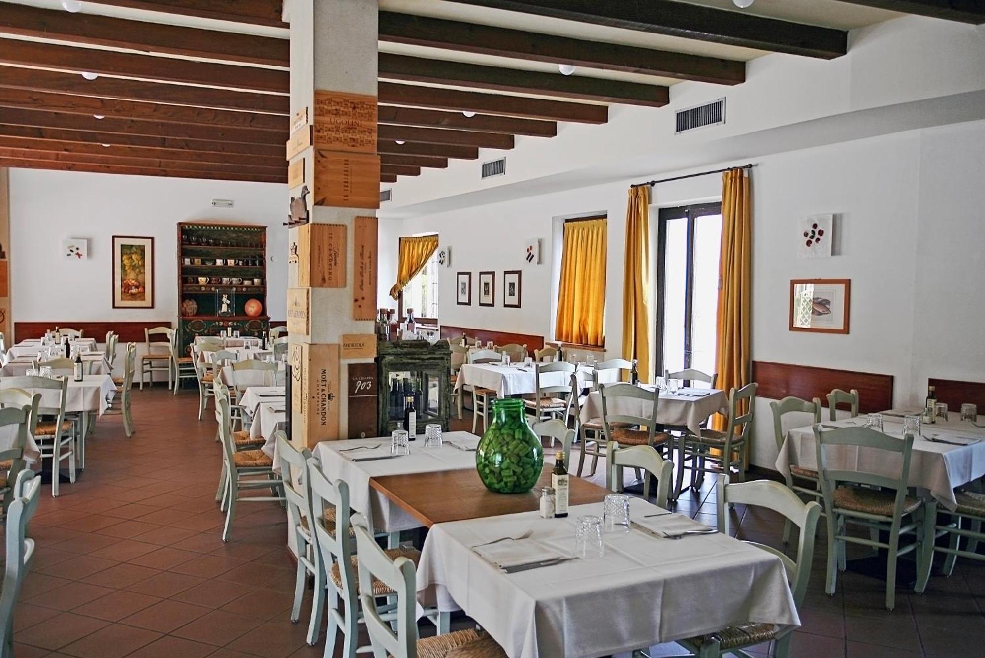 Hotel Antichi Cortili Дособуоно Екстериор снимка