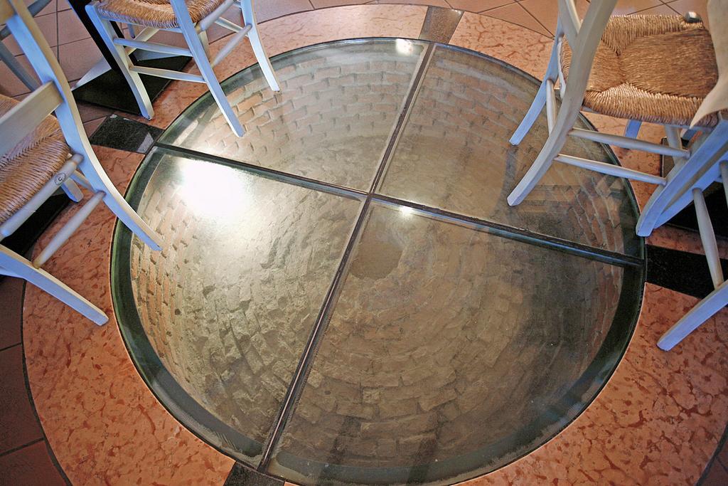 Hotel Antichi Cortili Дособуоно Екстериор снимка