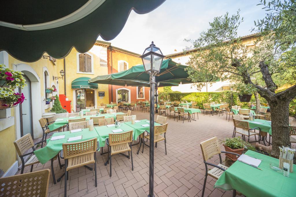 Hotel Antichi Cortili Дособуоно Екстериор снимка