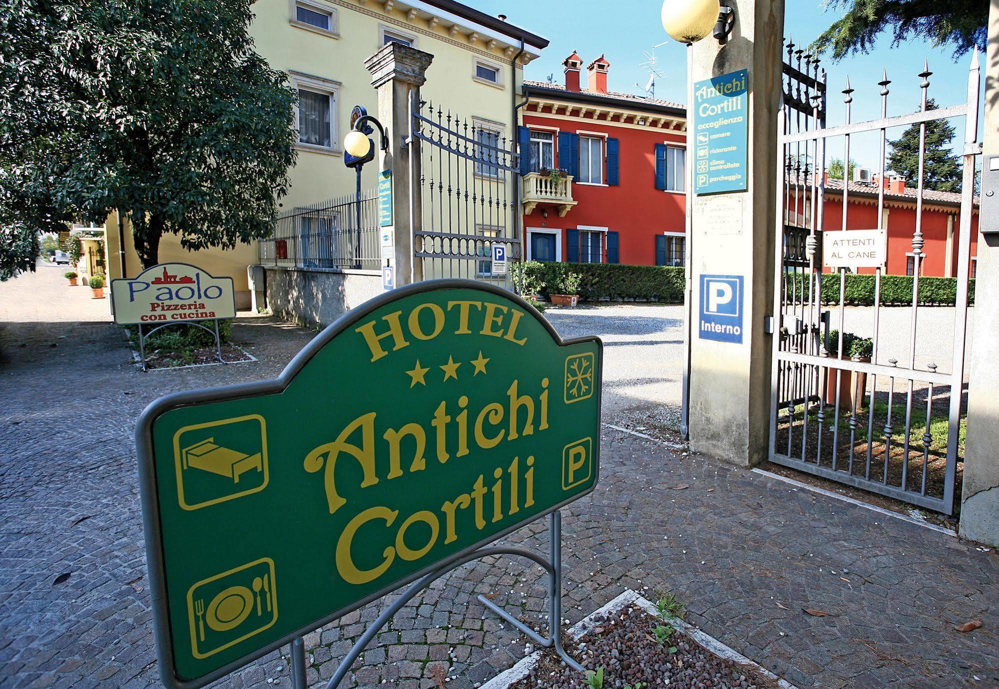 Hotel Antichi Cortili Дособуоно Екстериор снимка